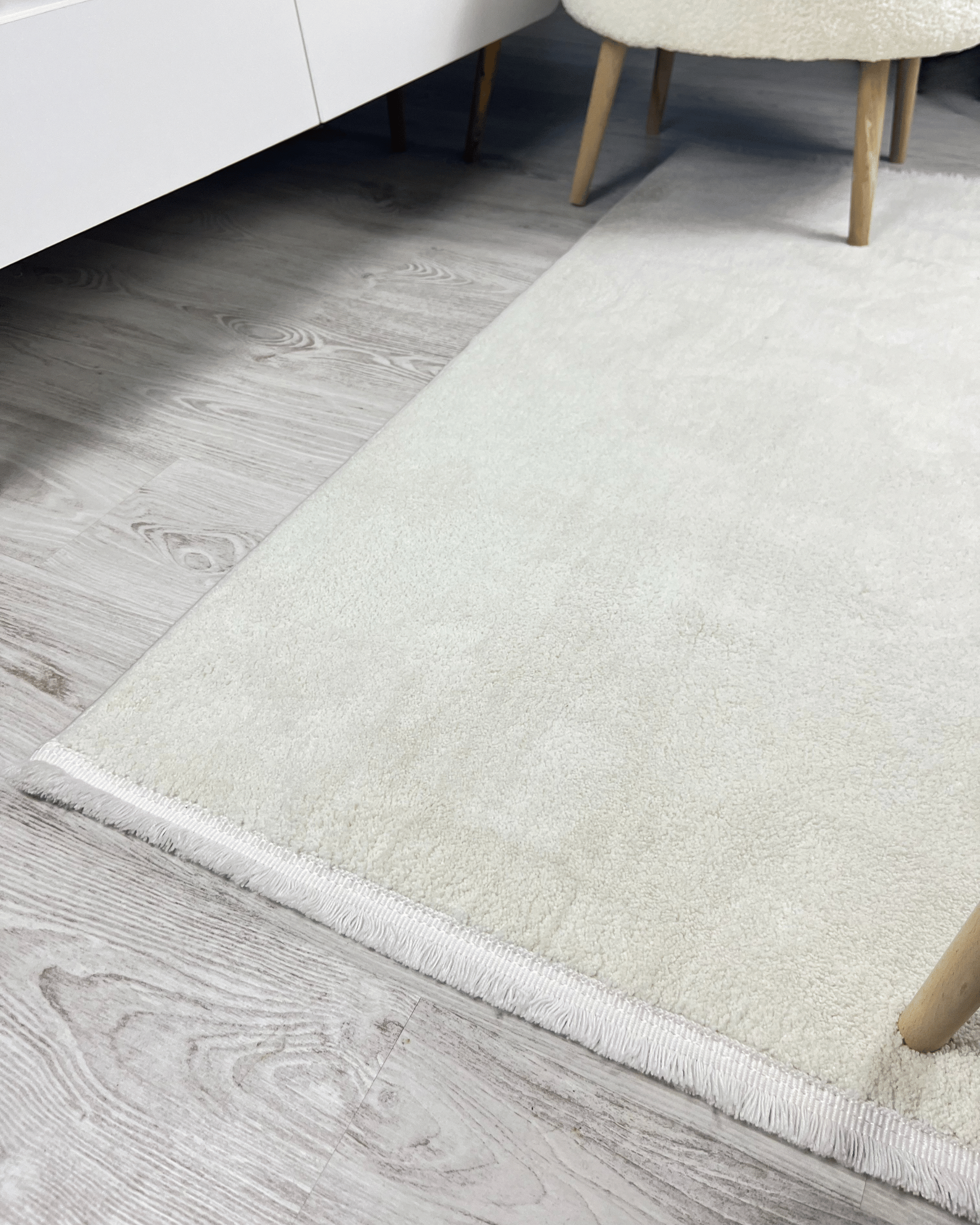 Comfy Halı Basic Krem Yumuşak Dokulu Peluş Halı