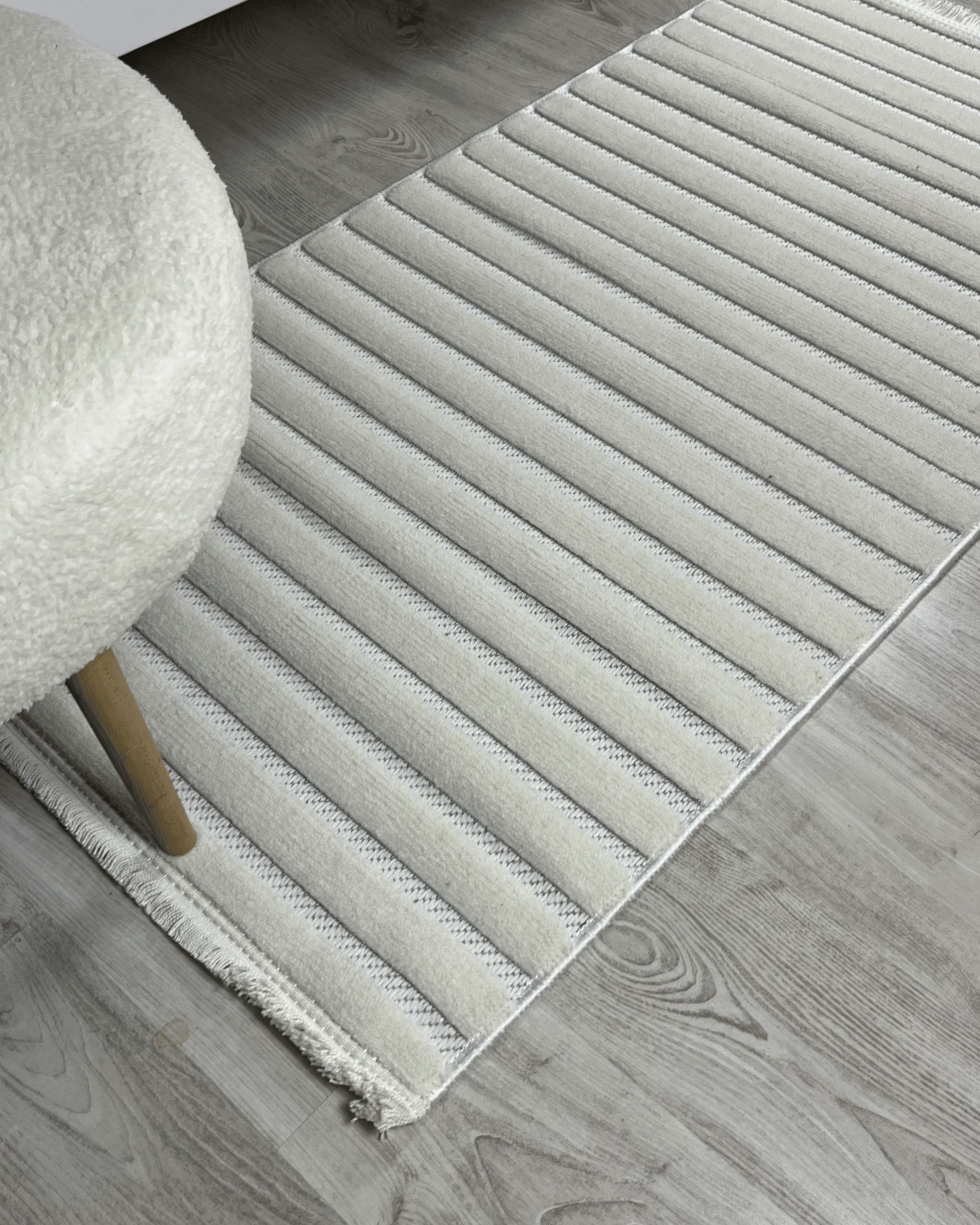 Comfy Halı Softure 08884 Beyaz Bukleli Çizgili Halı