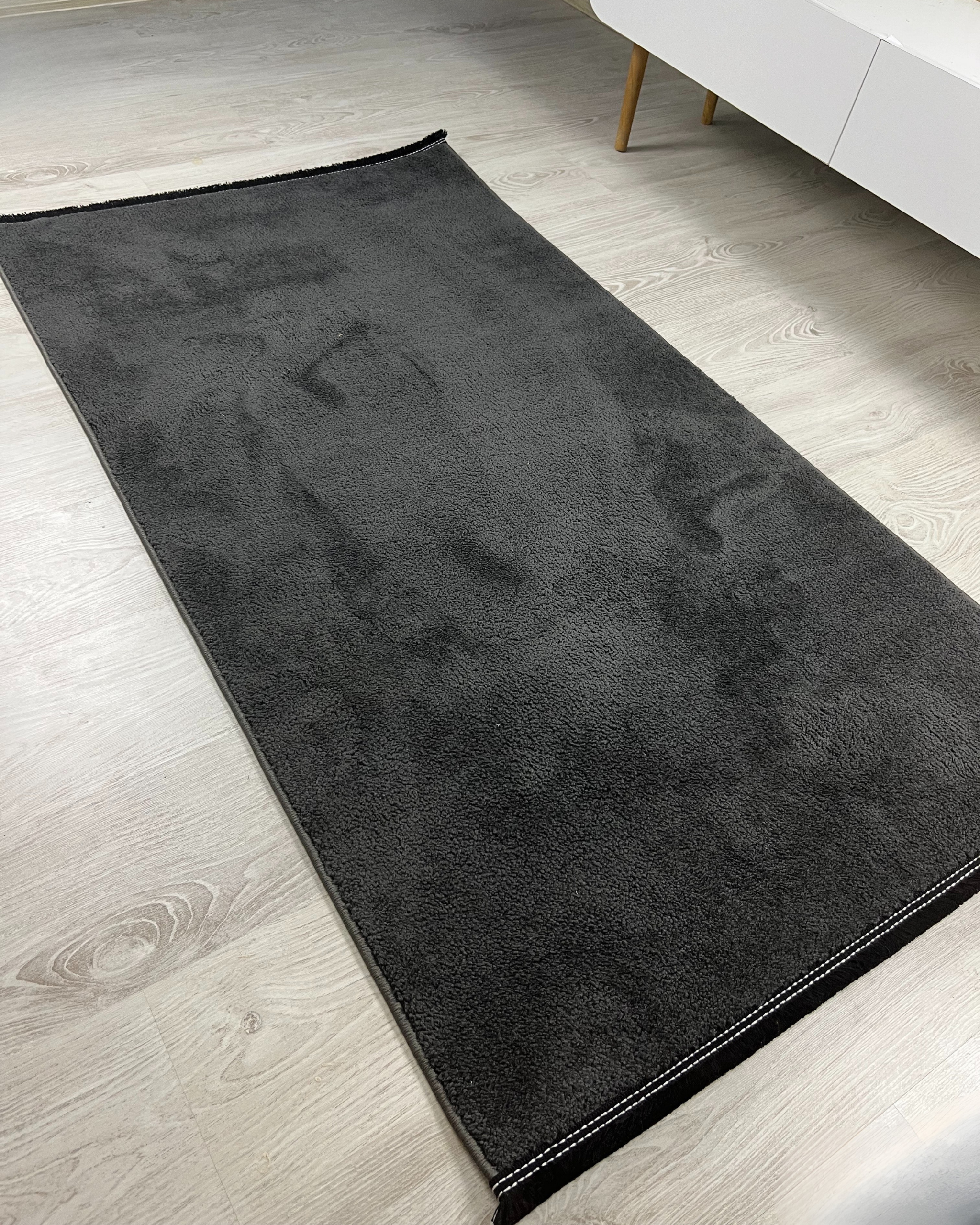 Comfy Halı Basic Antrasit Yumuşak Dokulu Peluş Halı