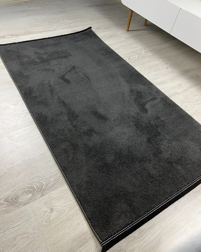 Comfy Halı Basic Antrasit Yumuşak Dokulu Peluş Halı