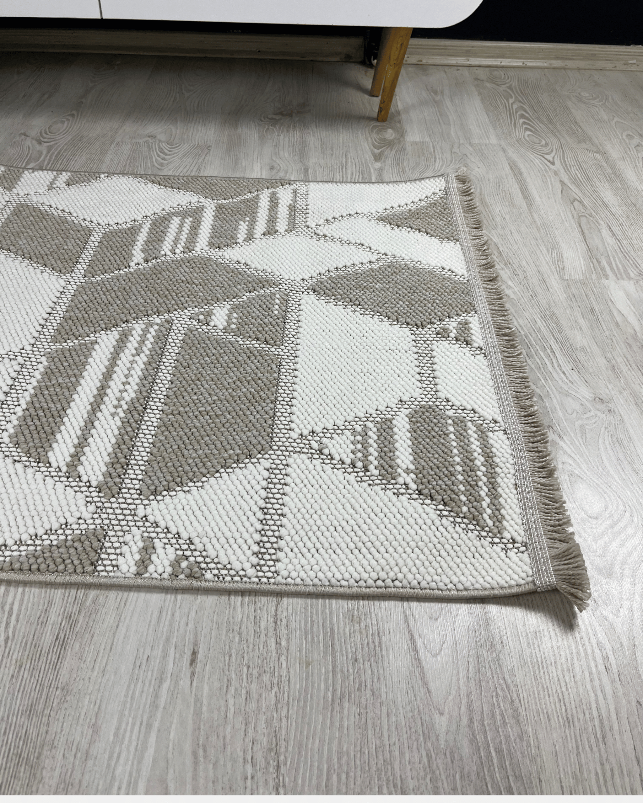 Comfy Halı Perl 08893 Bej/Beyaz Bukleli Örgü Halı