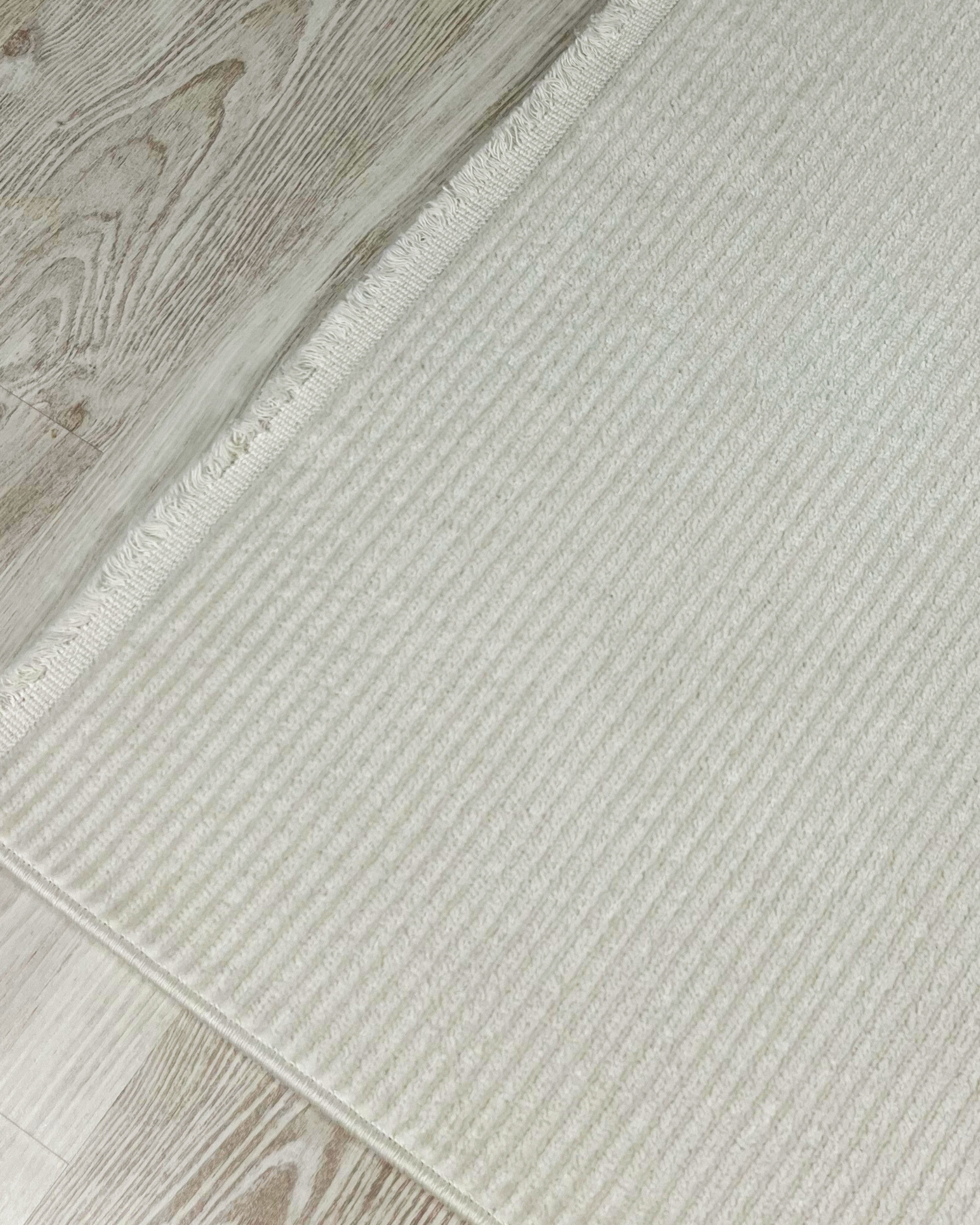 Comfy Halı Riga 03 Kırık Beyaz Modern Çizgili Halı