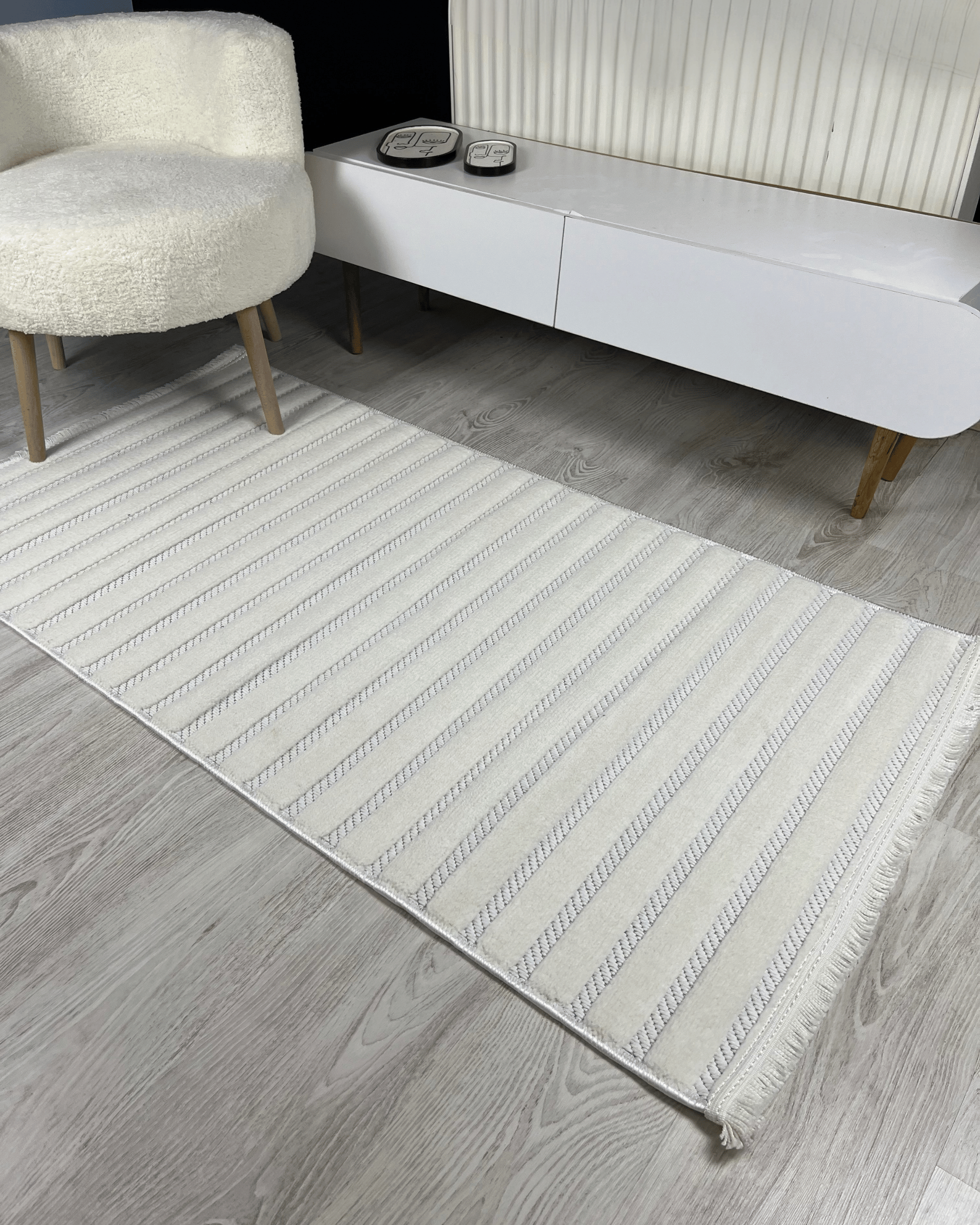 Comfy Halı Softure 08884 Beyaz Bukleli Çizgili Halı
