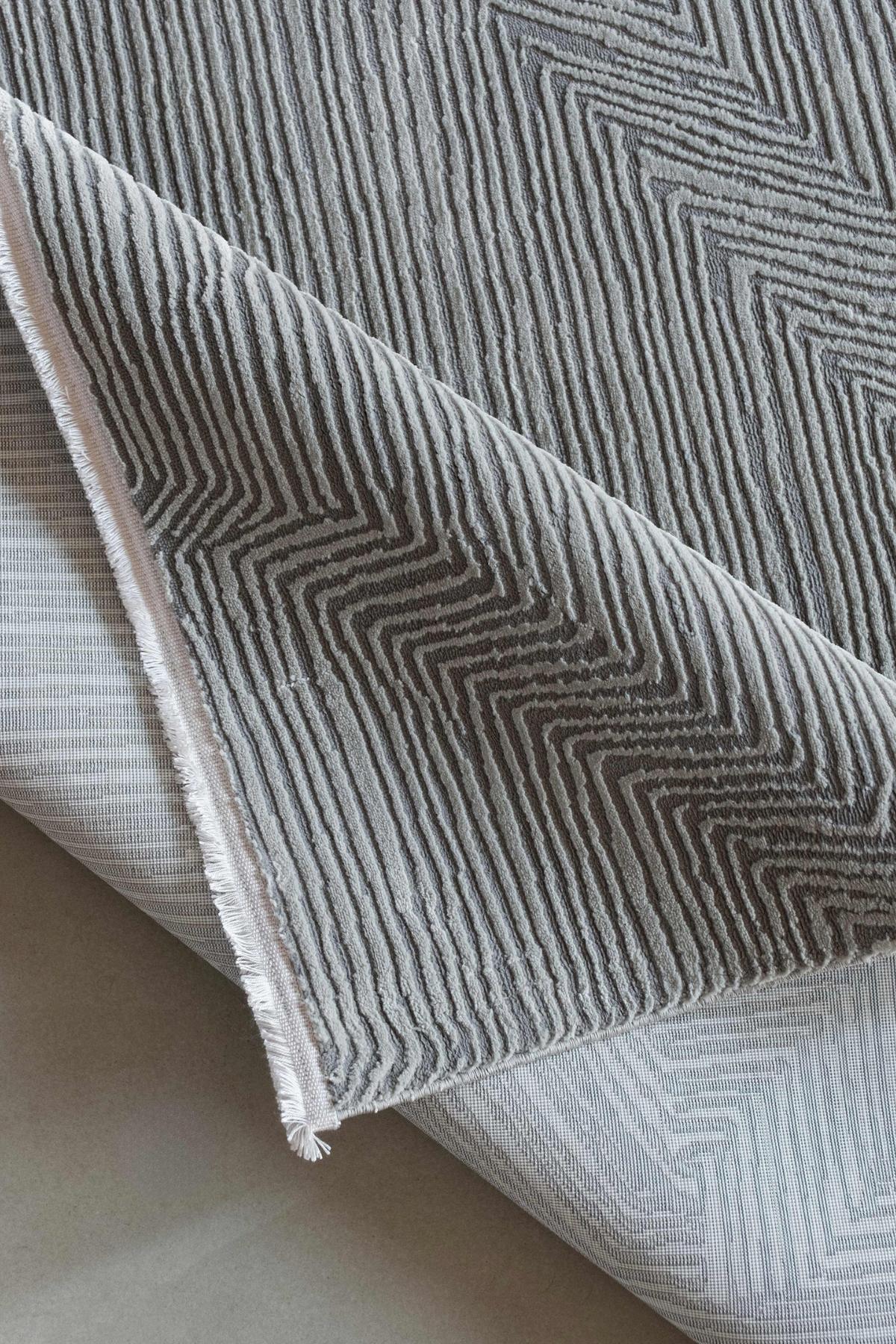 Comfy Halı Ritim 38446-096 Anti Alerjik Yumuşak Modern Gri Halı