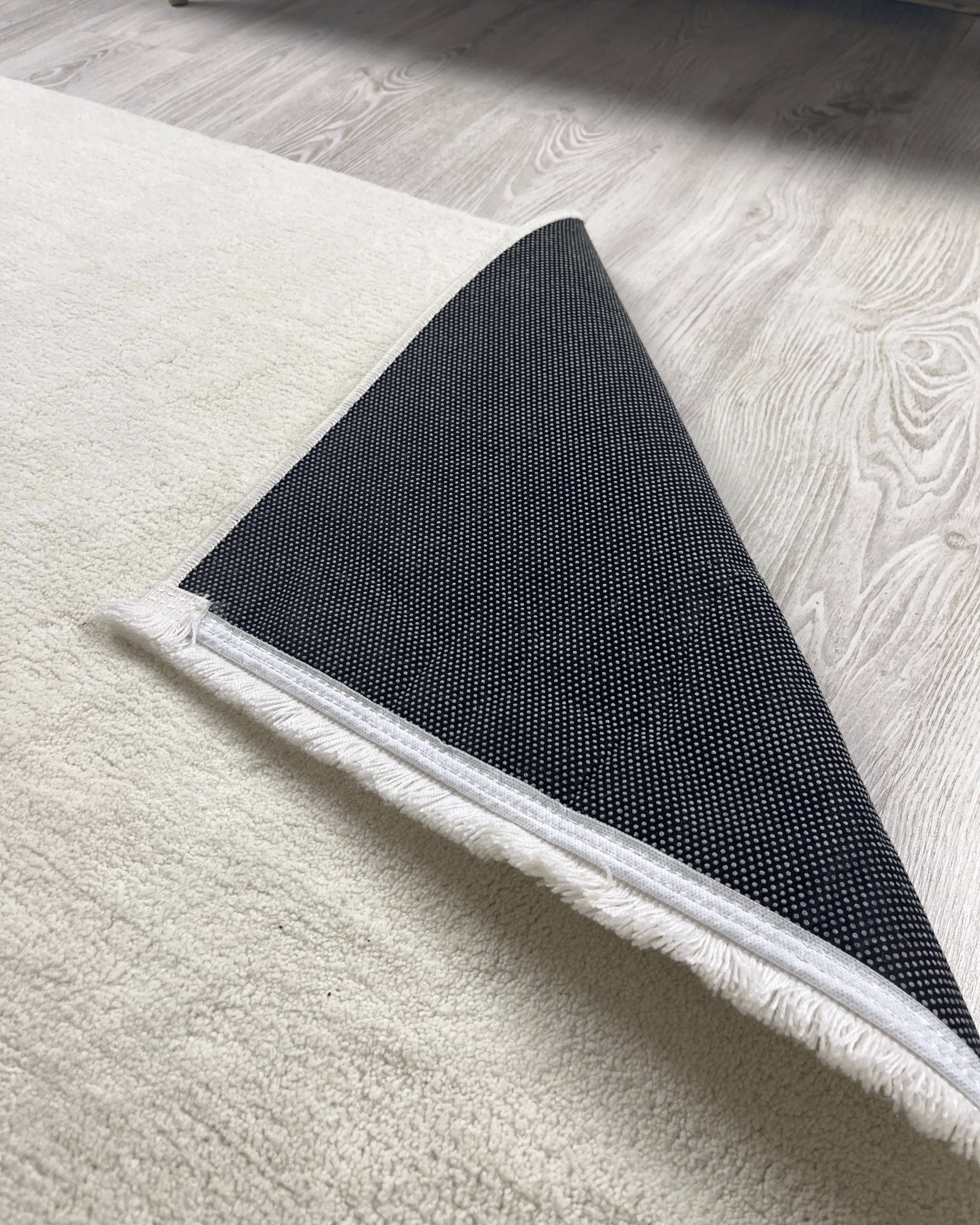 Comfy Halı Basic Krem Yumuşak Dokulu Peluş Halı