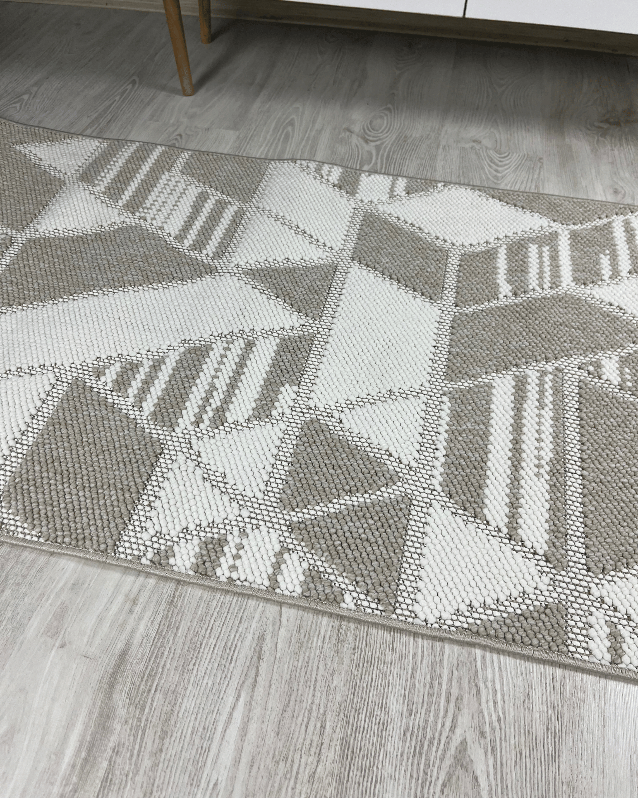 Comfy Halı Perl 08893 Bej/Beyaz Bukleli Örgü Halı