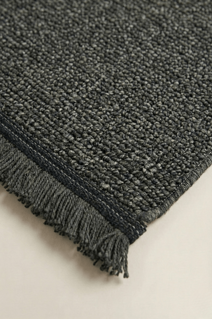 Comfy Halı Halı Comfy Halı Cottera 043A Antrasit Yumuşak Bukleli Halı